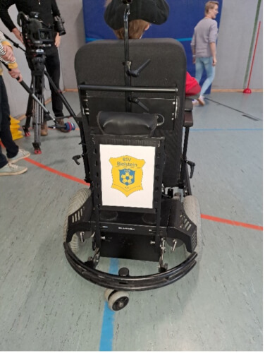 So wird für Nico Fußball möglich